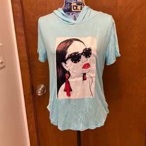 Allysse t shirt with hoodie size XL juniors, brand new